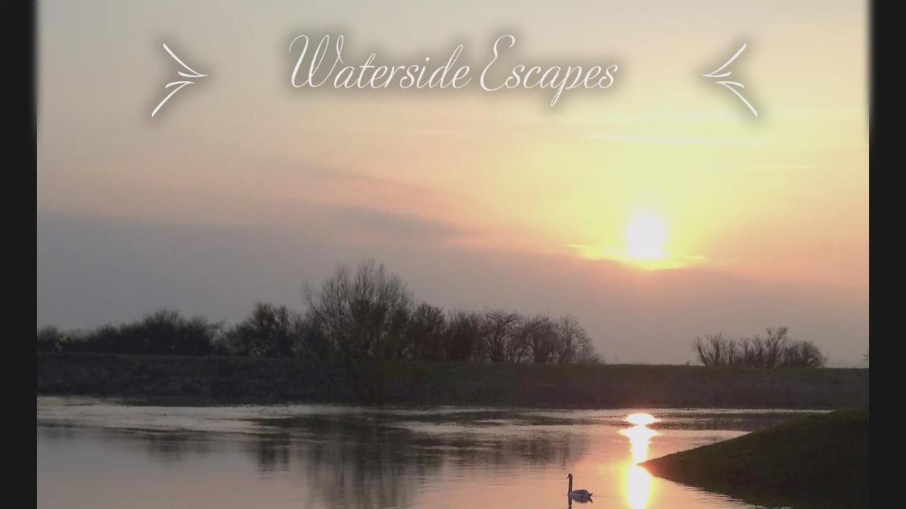 Waterside Escapes Apartment Dogdyke Bagian luar foto